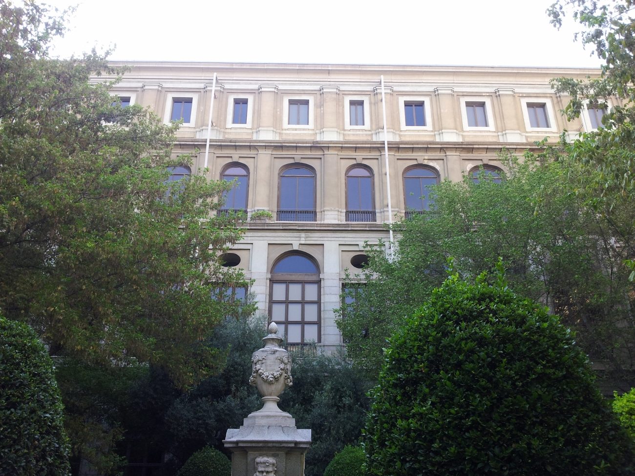 old Hospital General, Madrid - 04.jpg